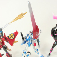 Transformers Combiner Hunters 3 Pack SDCC 2015 Exclusive Windblade Chromia Arcee Toy Action Figure Review