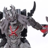Transformers The Last Knight Berserker Premier Edition Deluxe Class Movie Action Figure Toy Review