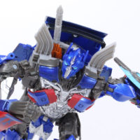 Transformers Optimus Prime The Last Knight Movie Voyager Class Action Figure Toy Review
