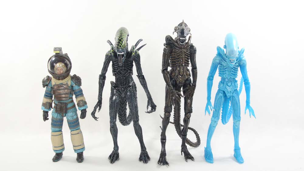 Aliens Series NECA Toys Lambert Alien Defiance And Kenner Retro Action Figure Toy Review