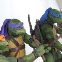 NECA TMNT Michaelangelo 1:4 Scale 1990 Movie Teenage Mutant Ninja Turtles Action Figure Toy Review