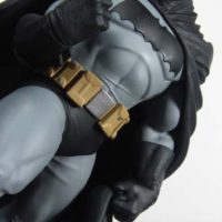 DC Collectibles Batman Ministatue The Dark Knight III Andy Kubert Designer Series DC Statue Review