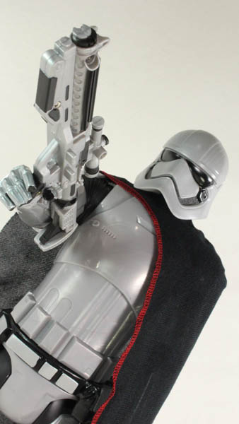 Jakks Pacific Captain Phasma Star Wars The Force Awakens 18 Inch Toy Movie Action Figure Review