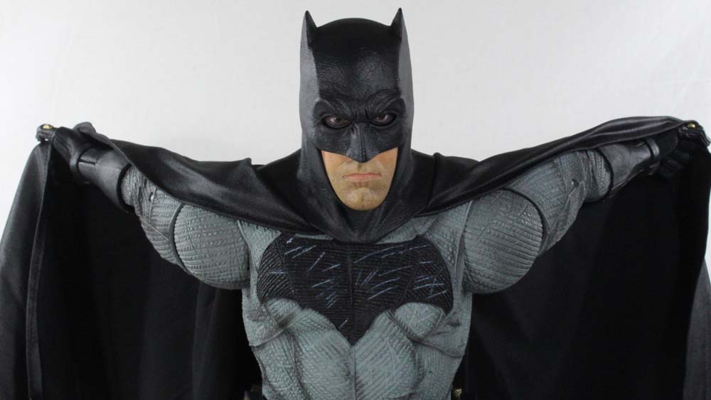 NECA Toys Batman 1:4 Scale Batman v Superman Dawn of Justice DC Comics Movie Figure Review