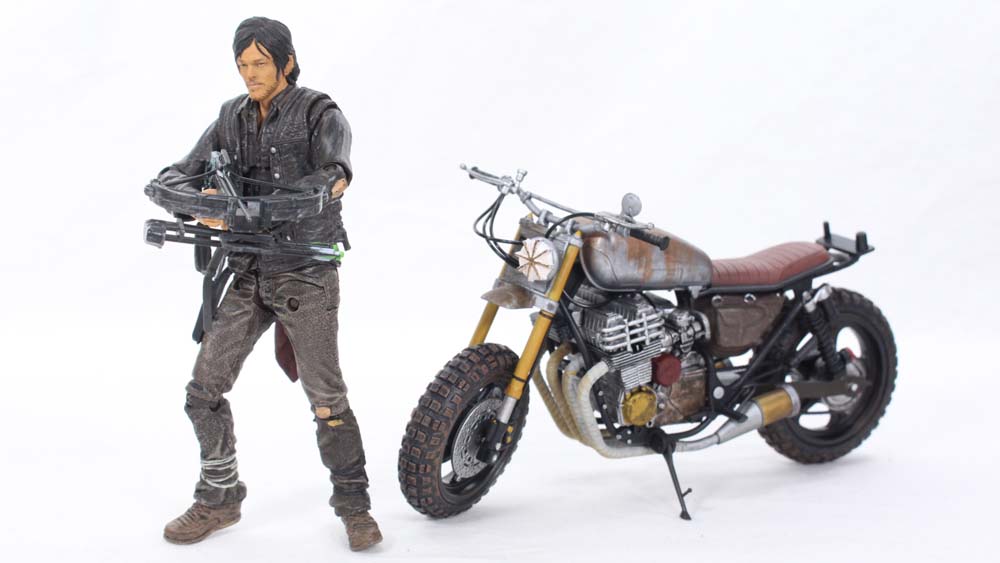AMC’s The Walking Dead Daryl Dixon with Custom Bike 5 Inch Scale McFarlane Toys Action Figure Review