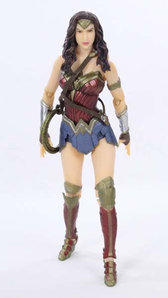 MAFEX Wonder Woman Batman v Superman Dawn of Justice DC Comics Movie Medicom Figure Toy Review