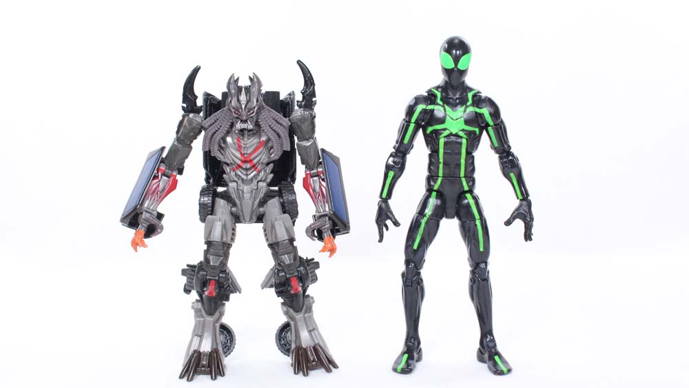 Transformers The Last Knight Berserker Premier Edition Deluxe Class Movie Action Figure Toy Review