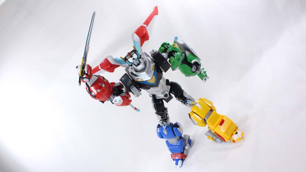 Voltron Legendary Defender Playmates Toys Netflix Series Action Figure Toy Review