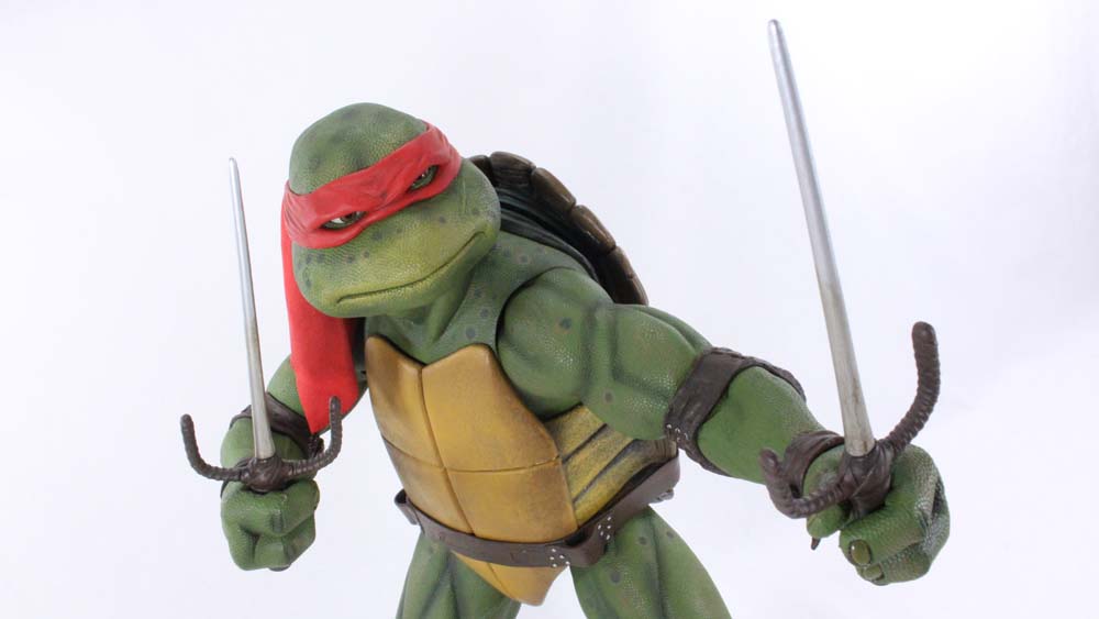 NECA TMNT Raphael 1:4 Scale 1990 Movie Teenage Mutant Ninja Turtles Action Figure Toy Review