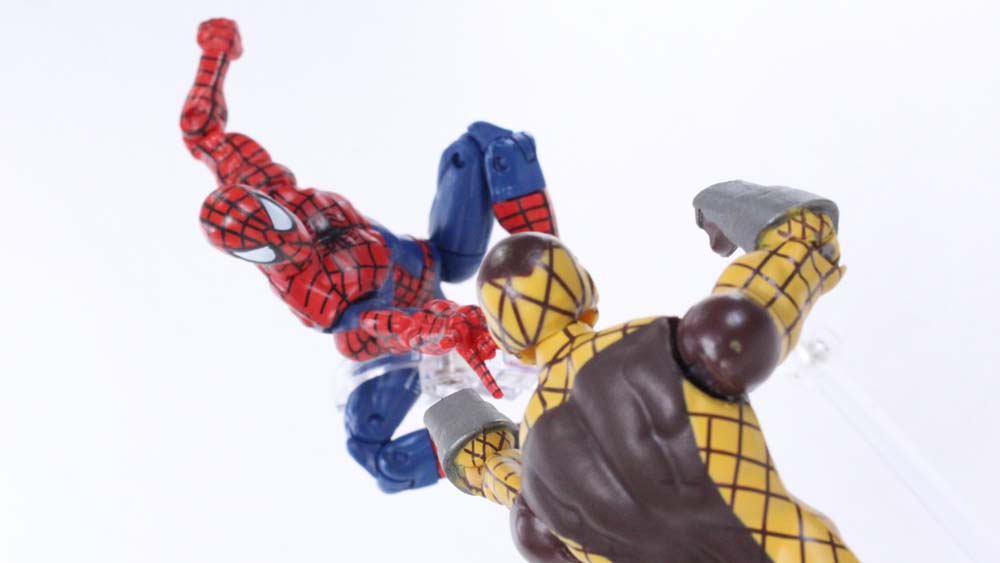 Marvel Universe Spider-Man and Shocker 2Pack Legends Series 3.75 Inch Comic Action Figure Toy Review