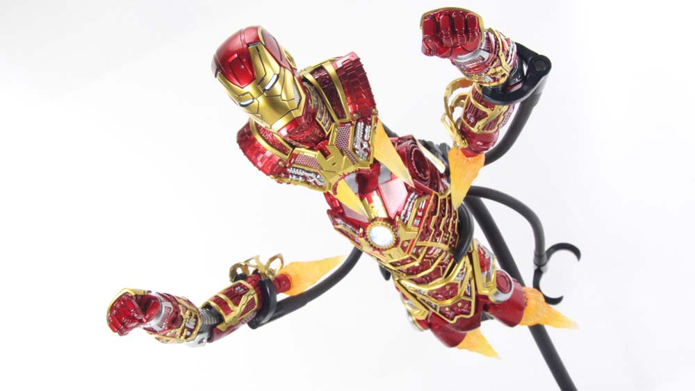Hot Toys Retro Bones Iron Man Mark 41 Iron Man 3 Movie SDCC 2017 Exclusive Action Figure Toy Review