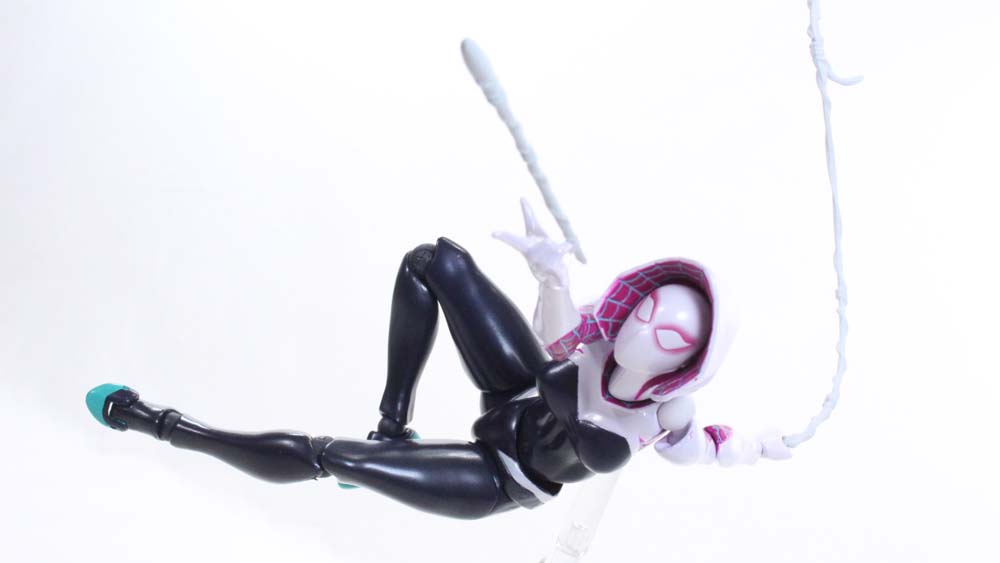 Revoltech Spider-Gwen Amazing Yamaguchi No.004 Marvel Comics Import Action Figure Toy Review