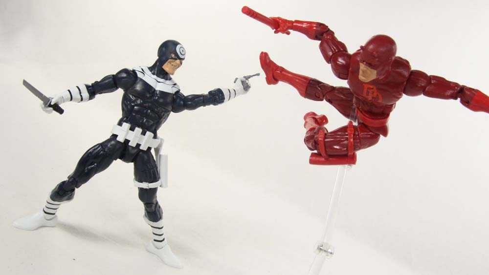 Marvel Legends Bullseye Netflix Man Thing BAF Hasbro Action Figure Toy Review