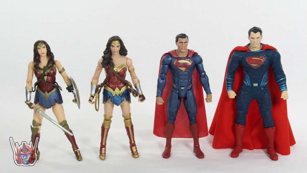 DC Multiverse Justice League Superman & Wonder Woman Steppenwolf Wave Figure Review